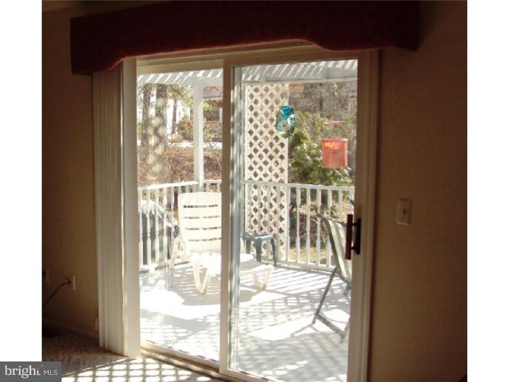 227 Commodore Road Manahawkin, NJ 08050 - Photo 4 of 14 Gallery Image 4