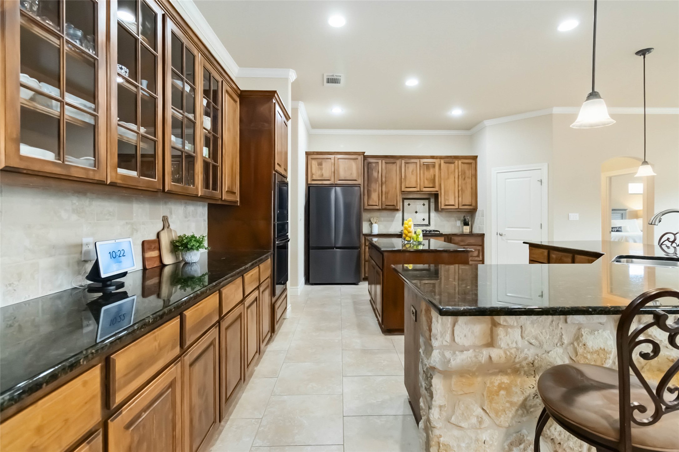 108 Standing Oak Drive Georgetown, TX 78633 - Photo 12 of 37 Abundance of storage and cabinets