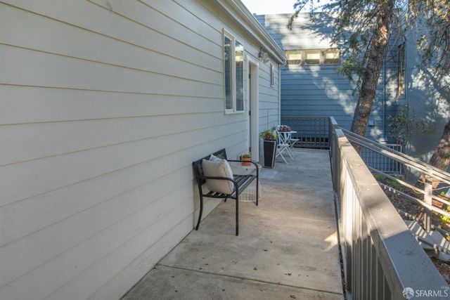 $835,000 | 290 Holladay Avenue, San Francisco, CA 94110