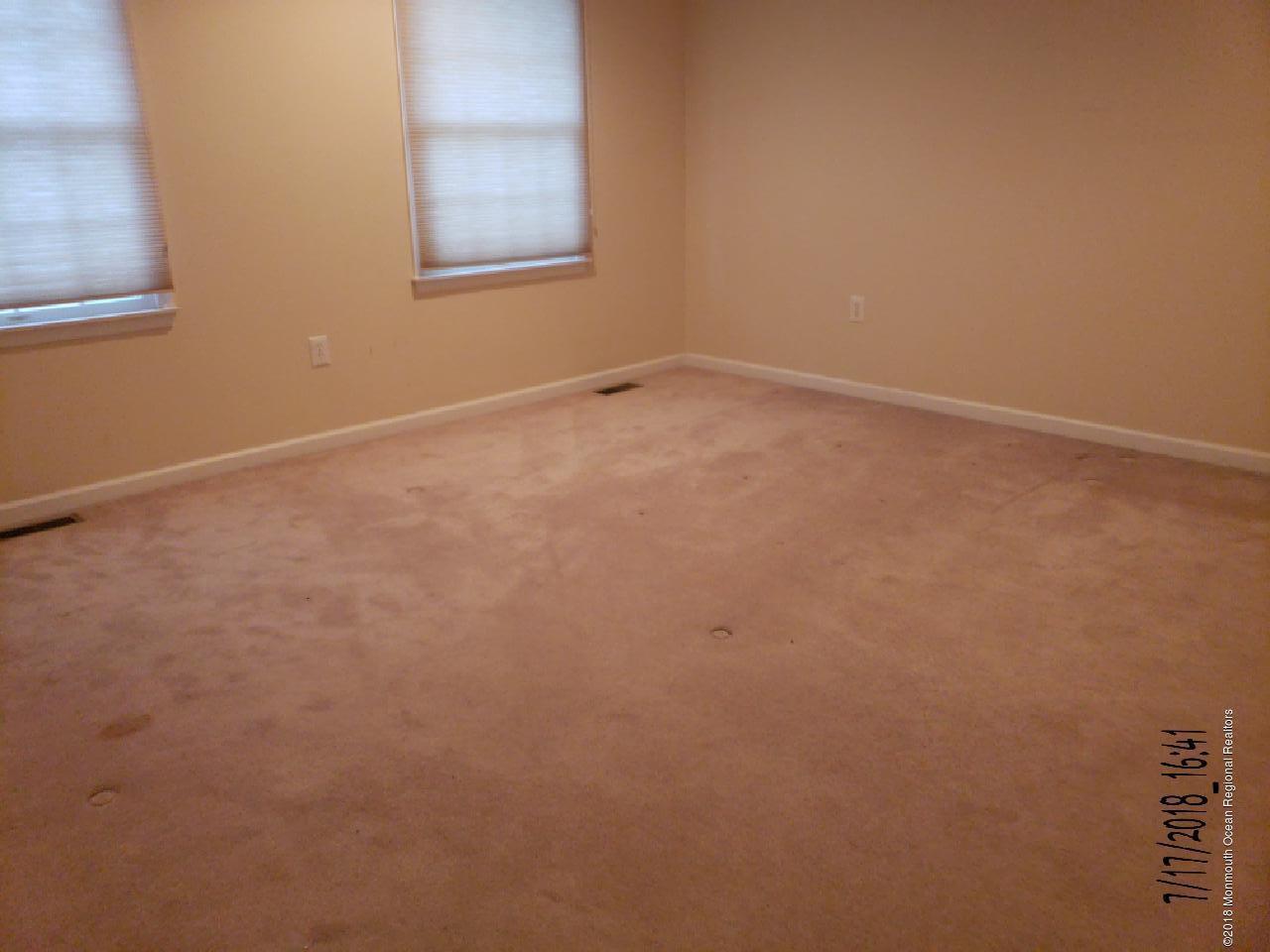 31 Gallant Fox Road Tinton Falls, NJ 07724 - Photo 18 of 27 20180717_164151