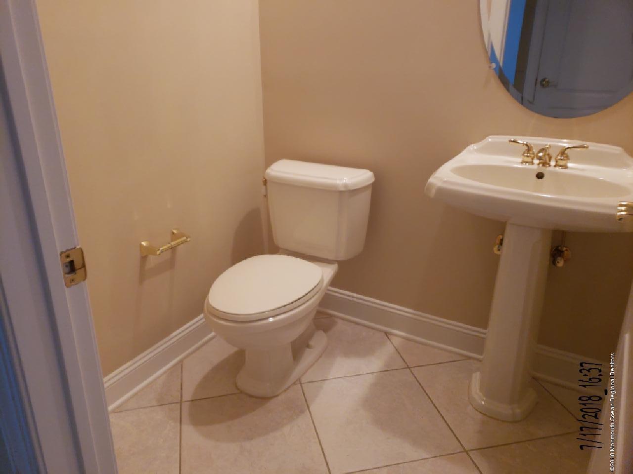 31 Gallant Fox Road Tinton Falls, NJ 07724 - Photo 22 of 27 20180717_163706