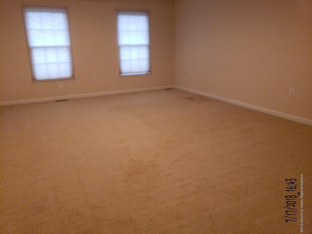 31 Gallant Fox Road Tinton Falls, NJ 07724 - Photo 24 of 27 20180717_164317