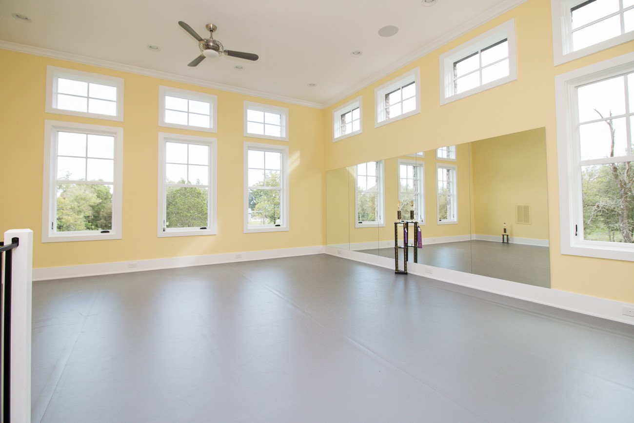 4760 Sharpsville Road Murfreesboro, TN 37130 - Photo 28 of 50 a view of an empty room with a window