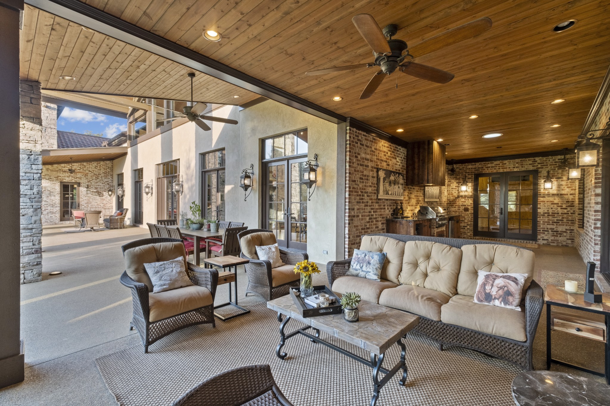 4760 Sharpsville Road Murfreesboro, TN 37130 - Photo 30 of 50 a outdoor space with patio furniture and a potted plant