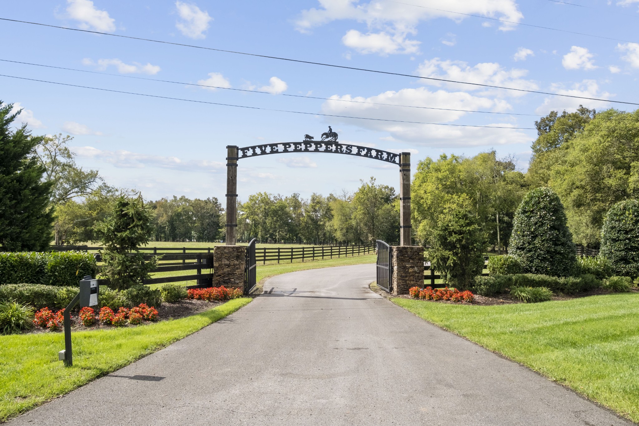 4760 Sharpsville Road Murfreesboro, TN 37130 - Photo 4 of 50 a view of park with a road