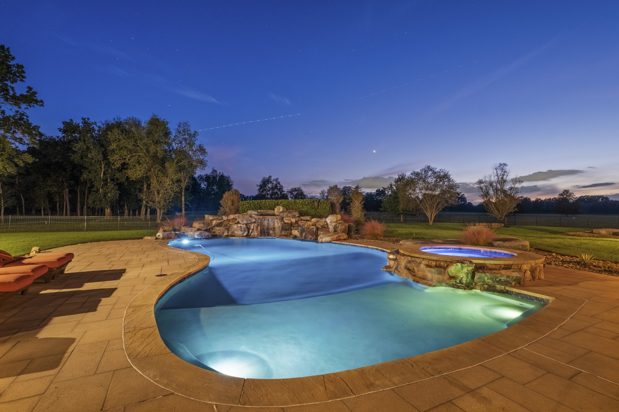 4760 Sharpsville Road Murfreesboro, TN 37130 - Photo 36 of 50 a view of a swimming pool with an ocean view