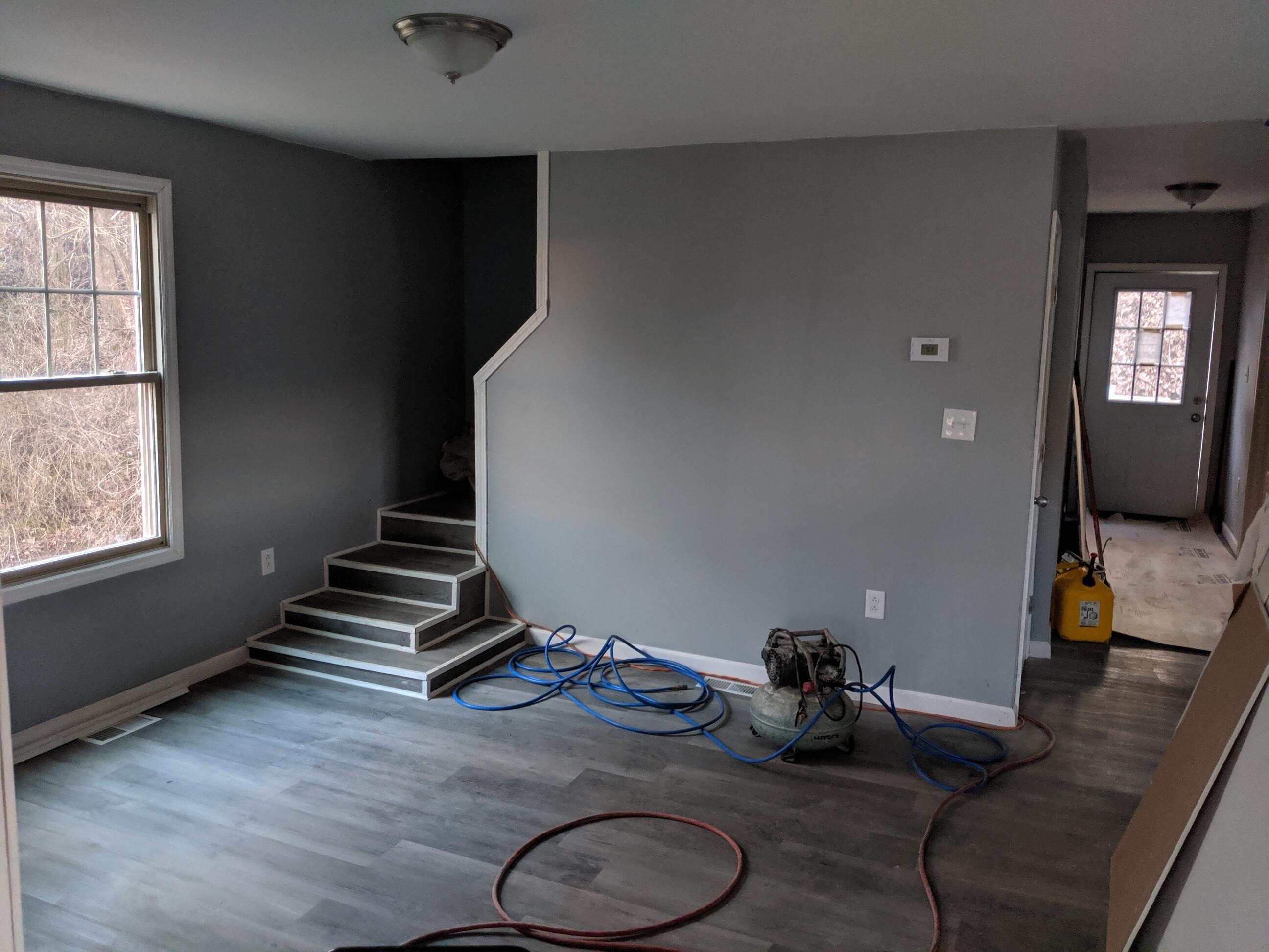 194 Chadwell Road Kingsport, TN 37660 - Photo 15 of 25 Chadwell living room going upstairs