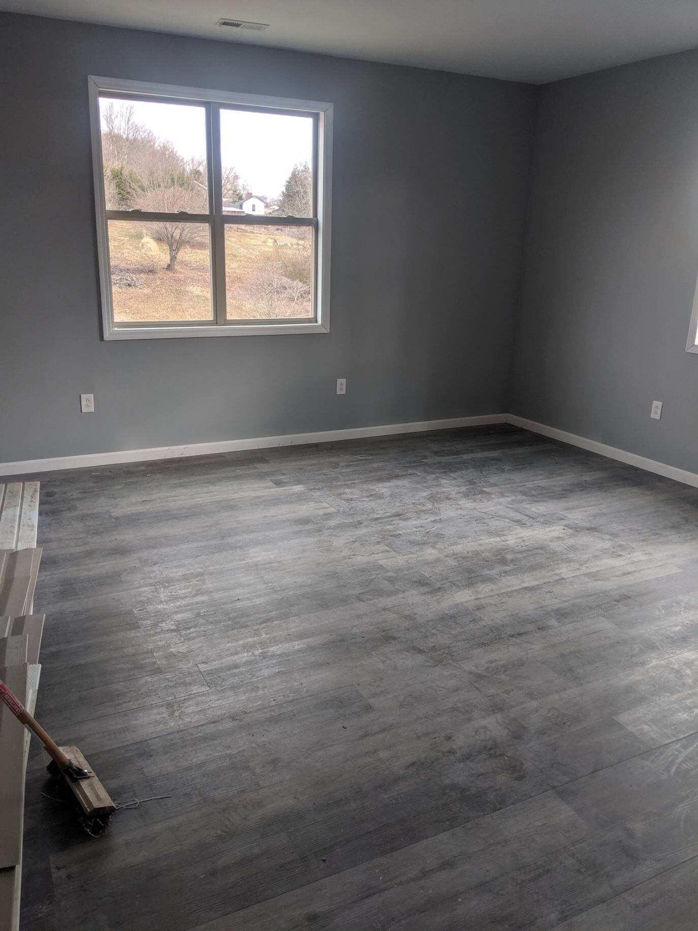 194 Chadwell Road Kingsport, TN 37660 - Photo 21 of 25 master bedroom