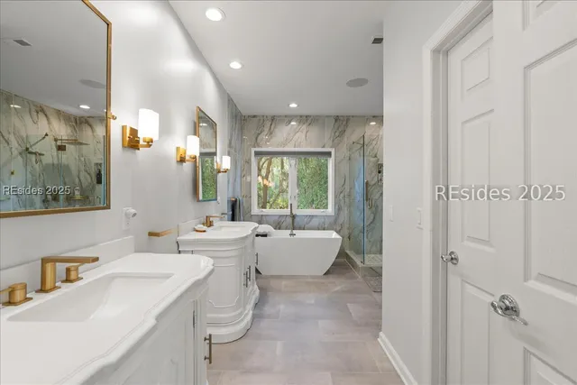 $847,000 | 3 Winding Oak Drive, Okatie, SC 29909