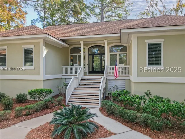 $847,000 | 3 Winding Oak Drive, Okatie, SC 29909