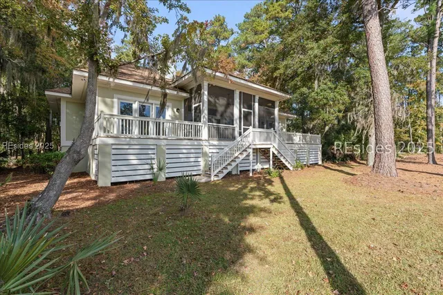 $847,000 | 3 Winding Oak Drive, Okatie, SC 29909