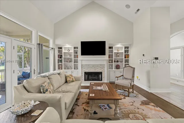 $847,000 | 3 Winding Oak Drive, Okatie, SC 29909