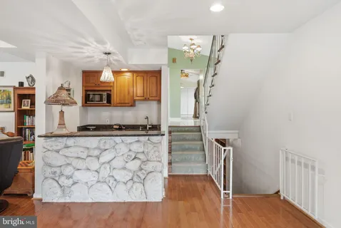 $1,235,000 | 9820 Conestoga Way, Potomac, MD 20854