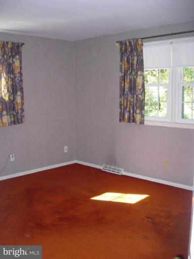 30 Apple Road Newark, DE 19711 - Photo 8 of 10 Master Bedroom