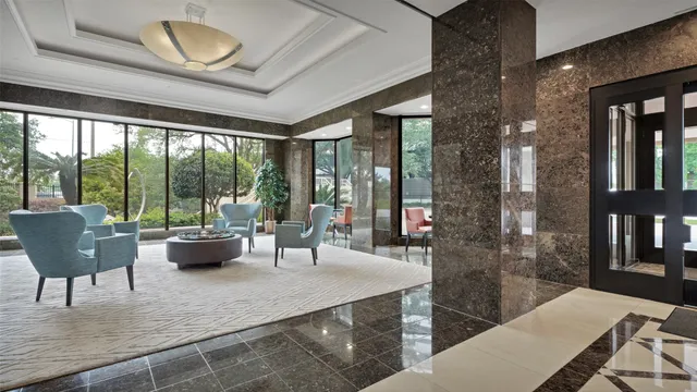 $249,000 | 2001 Holcombe Boulevard, Unit 404, Houston, TX 77030