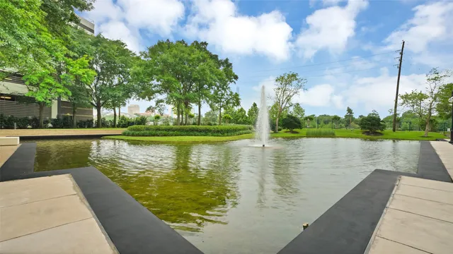 $249,000 | 2001 Holcombe Boulevard, Unit 404, Houston, TX 77030