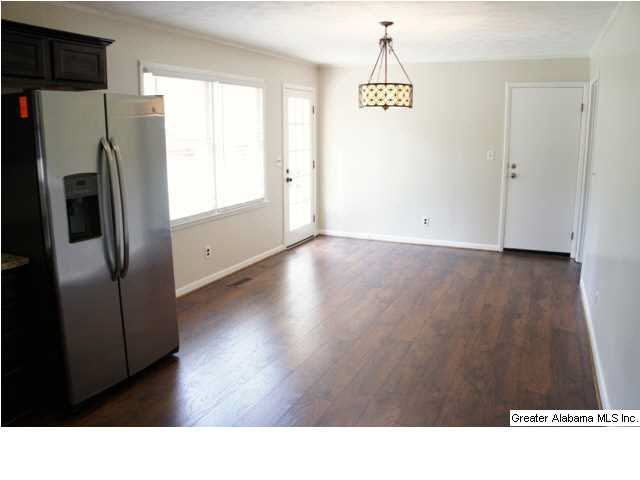 1305 Cape Road Anniston, AL 36207 - Photo 8 of 23