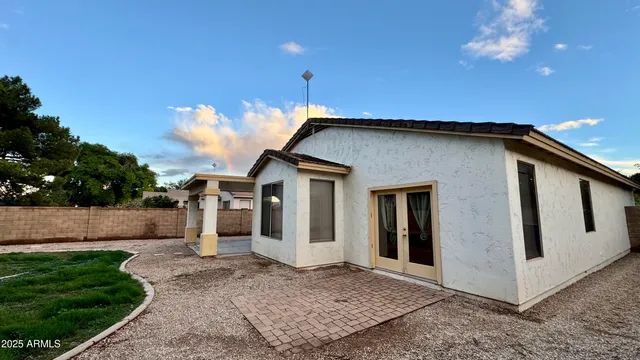 $2,300 | 1362 W. Roadrunner Dr., Chandler, AZ 85286