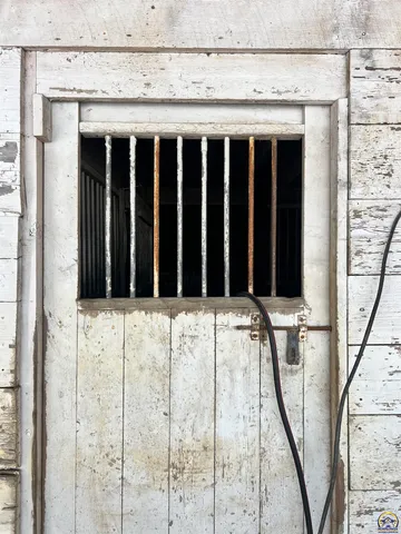 $280,000 | 13818 K-214 Highway, Hoyt, KS 66440