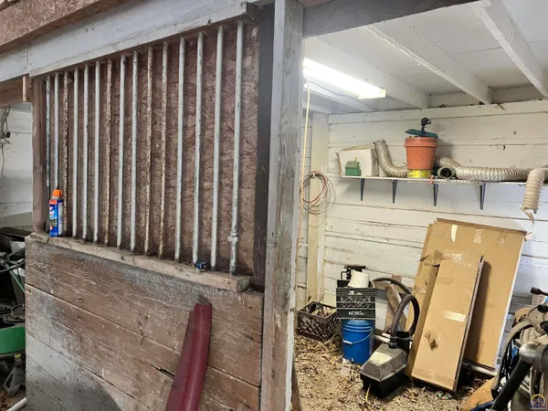 $270,000 | 13818 K-214 Highway, Hoyt, KS 66440