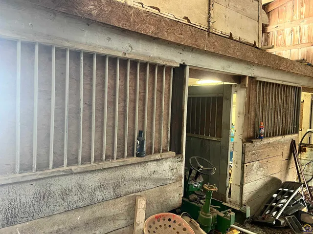 $280,000 | 13818 K-214 Highway, Hoyt, KS 66440