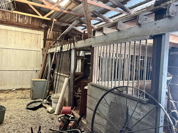 $270,000 | 13818 K-214 Highway, Hoyt, KS 66440