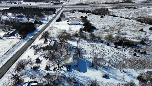 $270,000 | 13818 K-214 Highway, Hoyt, KS 66440
