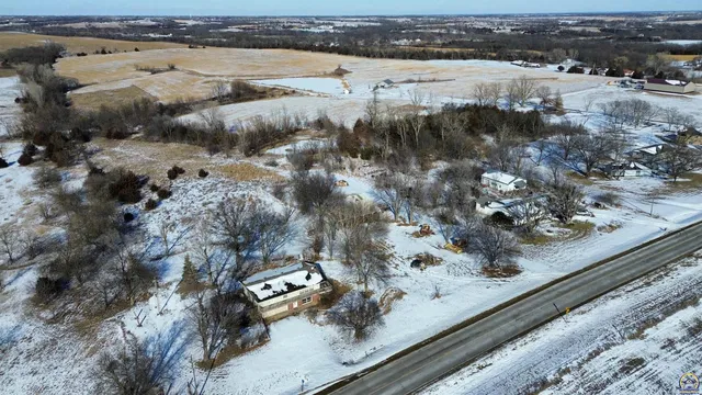 $280,000 | 13818 K-214 Highway, Hoyt, KS 66440