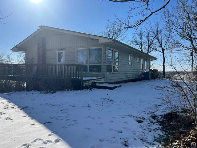 $280,000 | 13818 K-214 Highway, Hoyt, KS 66440