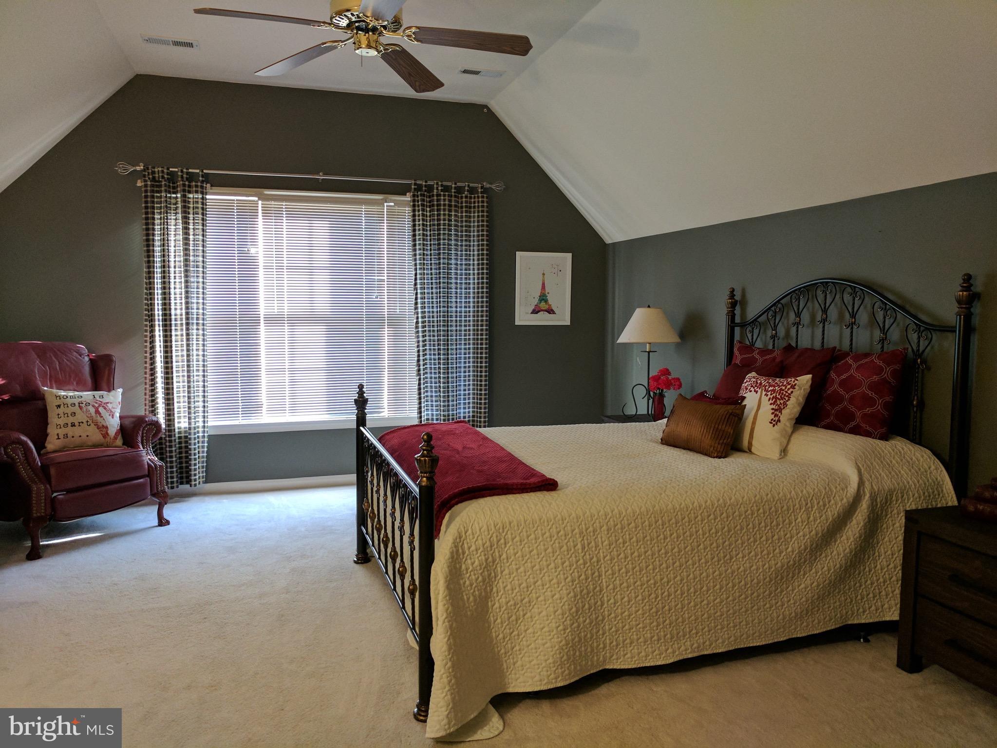 10995 Clover Hunt Court Reston, VA 20194 - Photo 17 of 30 Bedroom
