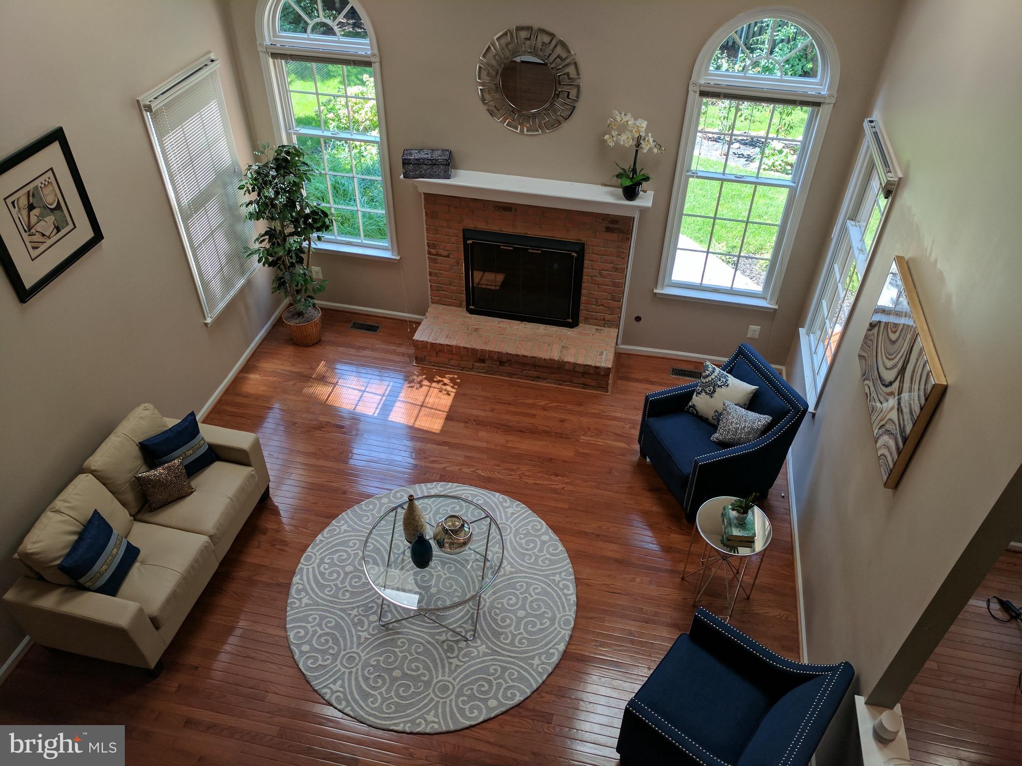 10995 Clover Hunt Court Reston, VA 20194 - Photo 6 of 30 Family Room