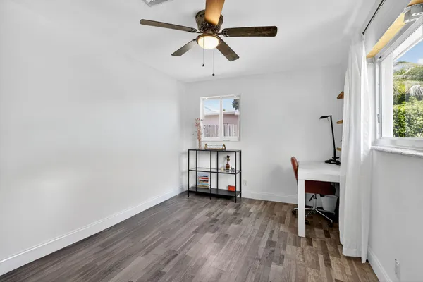 $3,500 | 153 Southeast 30th Avenue, Boynton Beach, FL 33435
