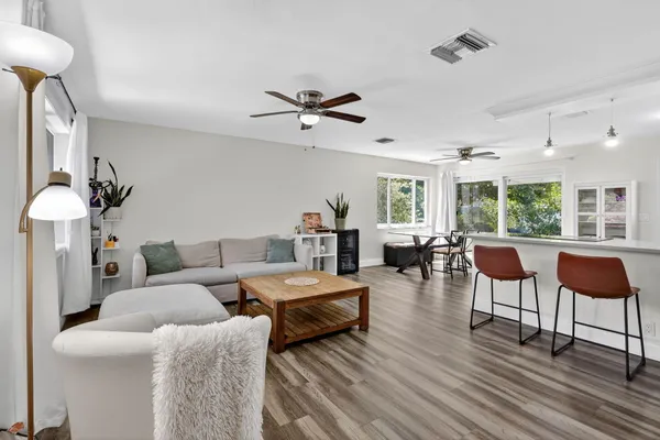 $3,500 | 153 Southeast 30th Avenue, Boynton Beach, FL 33435