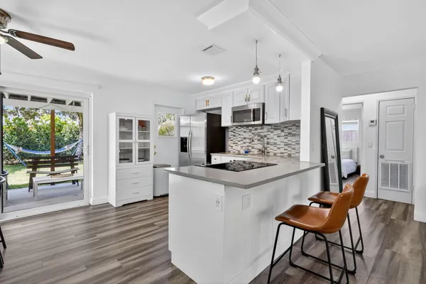 $3,500 | 153 Southeast 30th Avenue, Boynton Beach, FL 33435