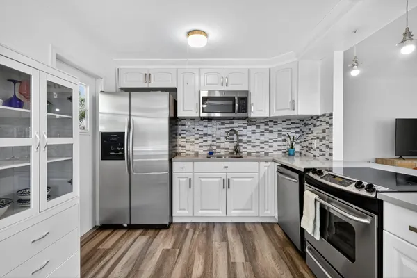 $3,500 | 153 Southeast 30th Avenue, Boynton Beach, FL 33435