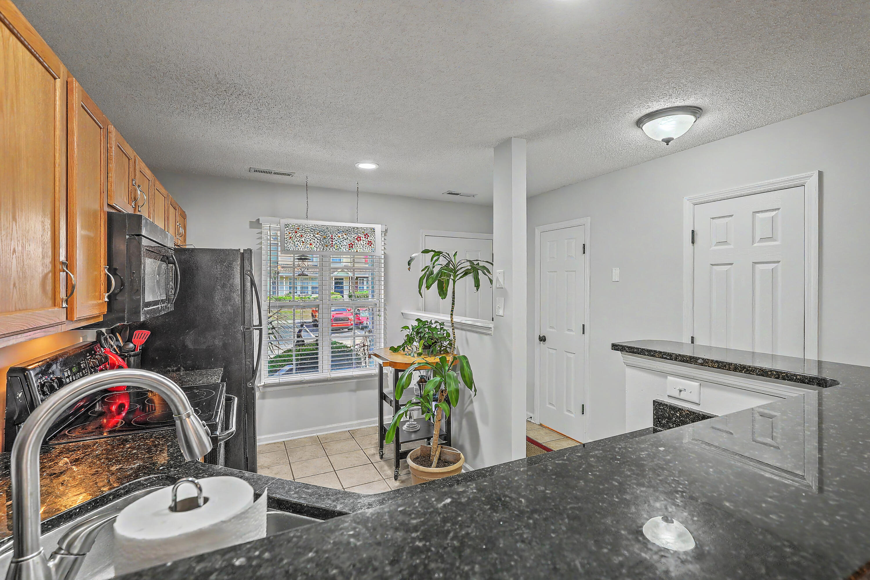 484 Doane Way Wando, SC 29492 - Photo 9 of 34 Kitchen