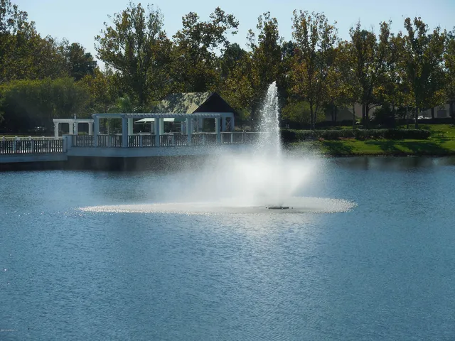 $2,100 | 2024 Hovington Circle West, Jacksonville, FL 32246