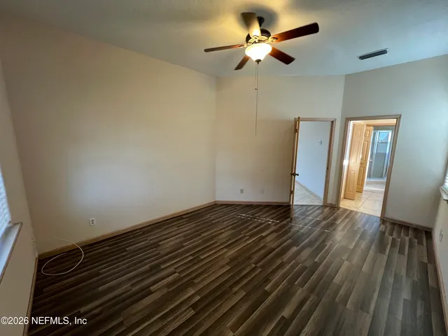 $2,100 | 2024 Hovington Circle West, Jacksonville, FL 32246