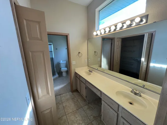 $2,100 | 2024 Hovington Circle West, Jacksonville, FL 32246