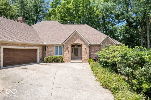 $649,000 | 7250 Royal Oakland Drive, Indianapolis, IN 46236