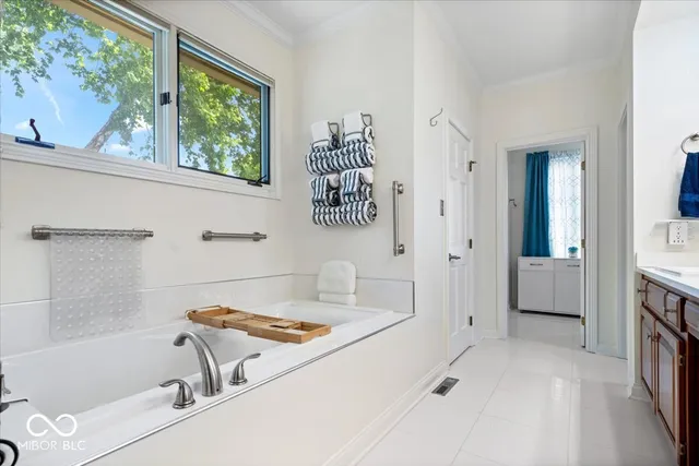 $649,000 | 7250 Royal Oakland Drive, Indianapolis, IN 46236