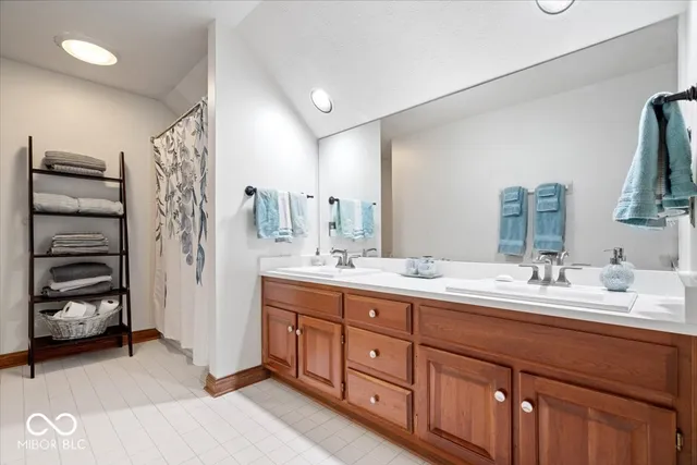 $649,000 | 7250 Royal Oakland Drive, Indianapolis, IN 46236