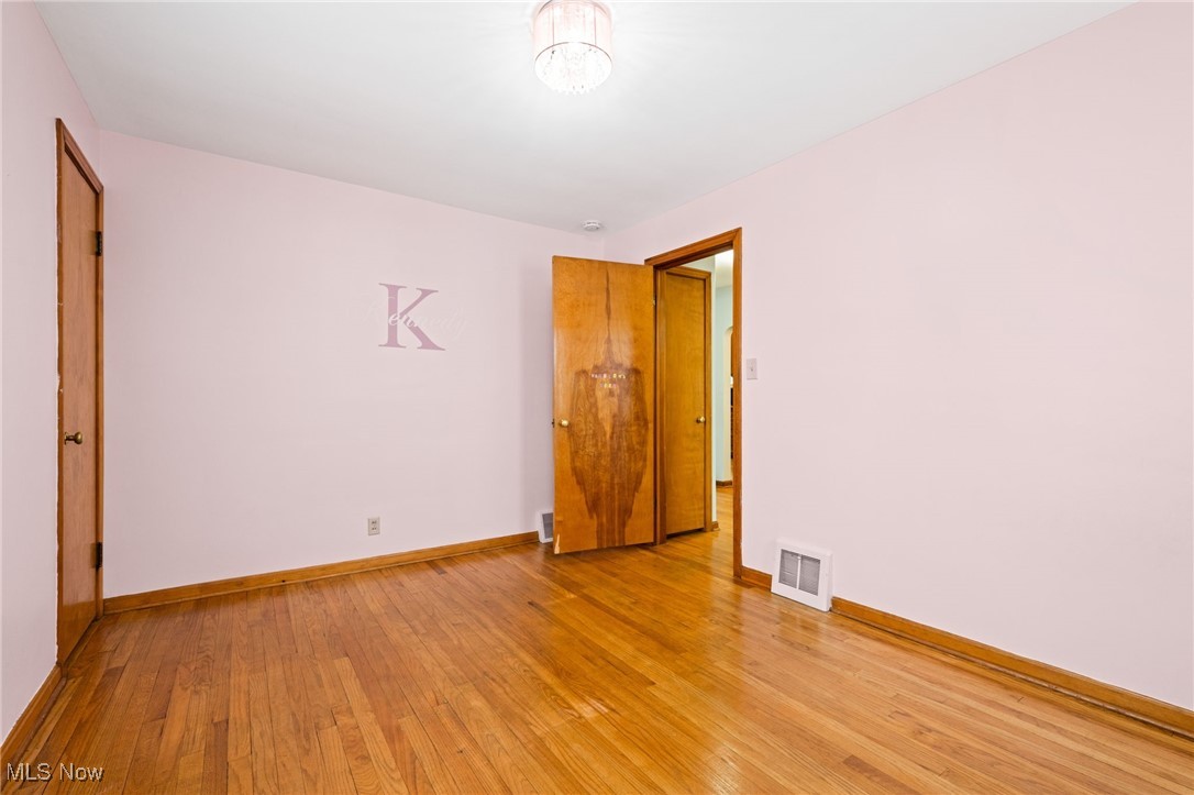 1332 Mayfield Ridge Road Cleveland, OH 44124 - Photo 7 of 25 bedroom