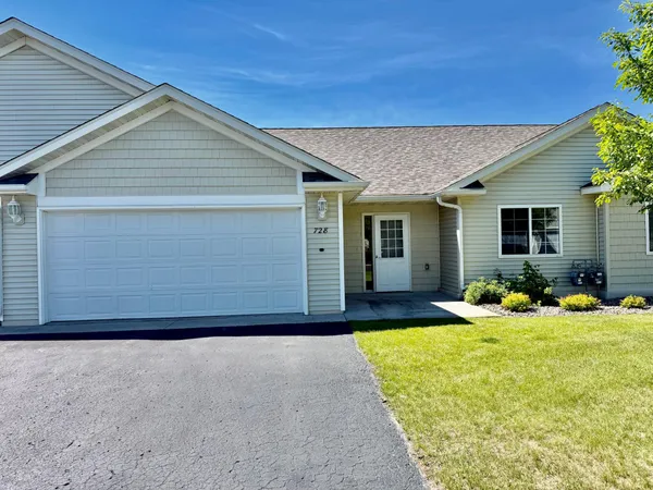 $265,000 | 728 Cloud Street Northwest, Bemidji, MN 56601