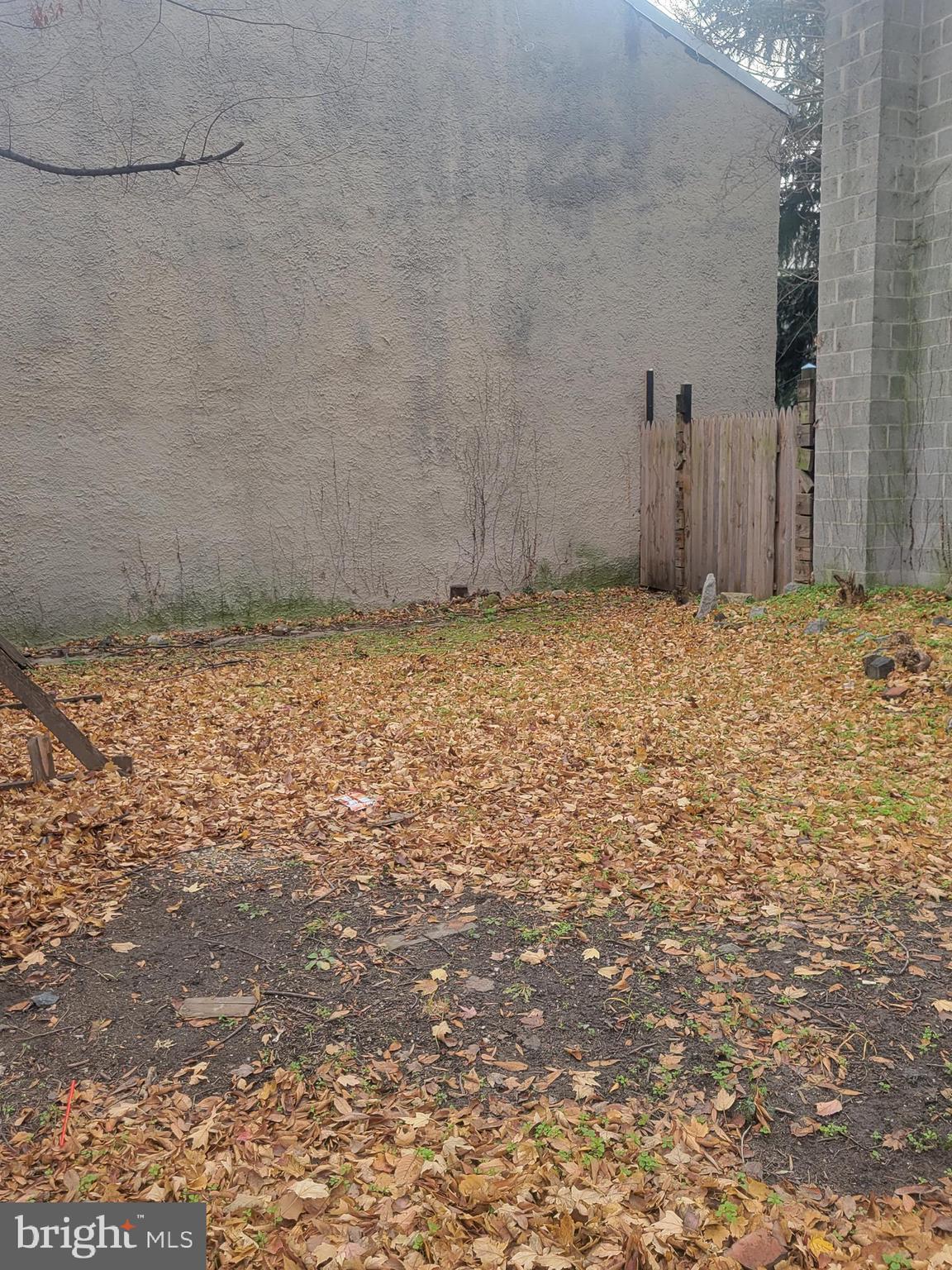 581 Orchard Street Baltimore, MD 21201 - Photo 3 of 3 a bathroom with a sink