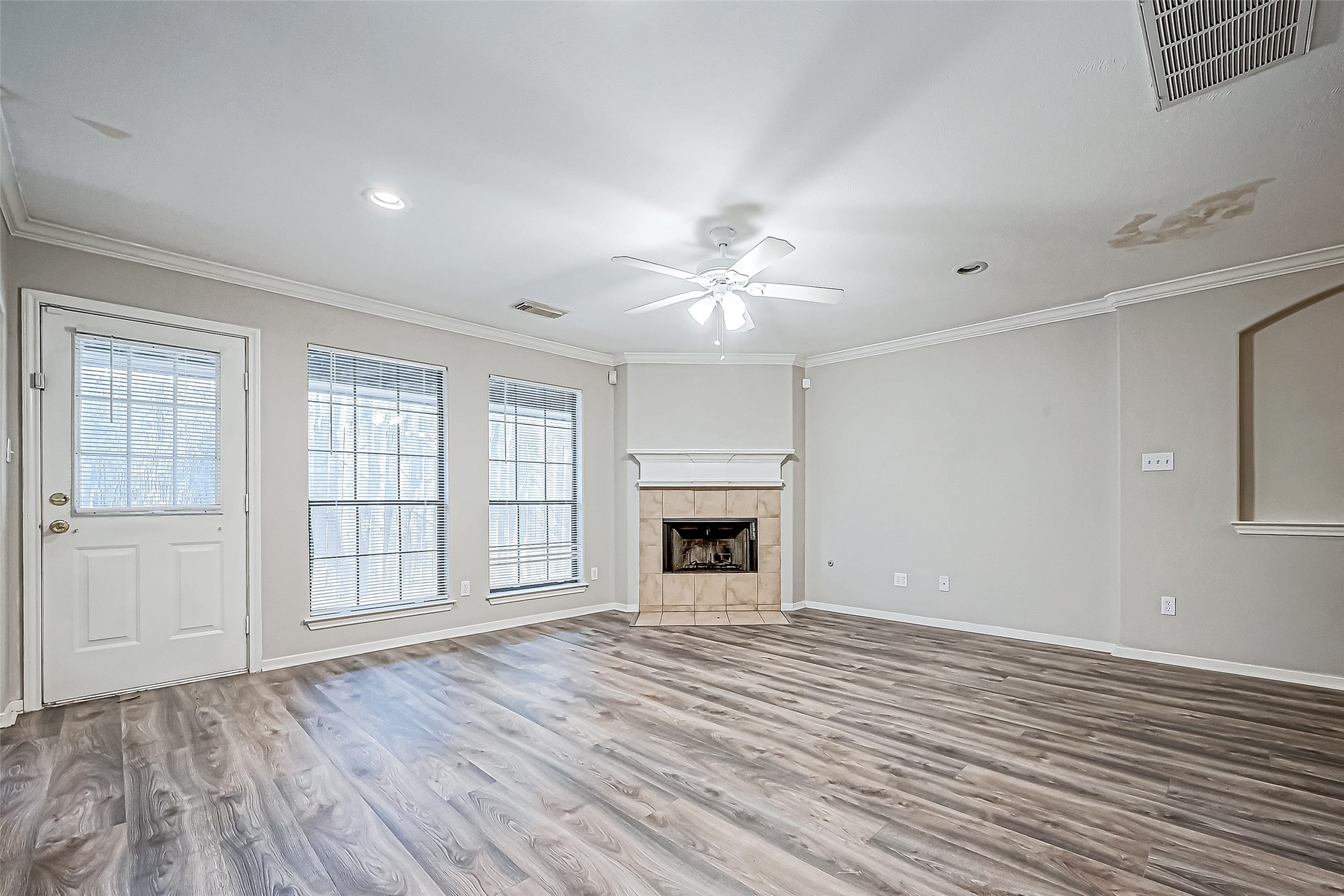 10043 Morocco Road Houston, TX 77041 - Photo 9 of 48