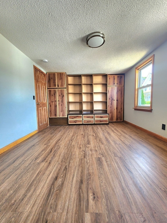 52 Harrison Street Worcester, MA 01604 - Photo 20 of 32