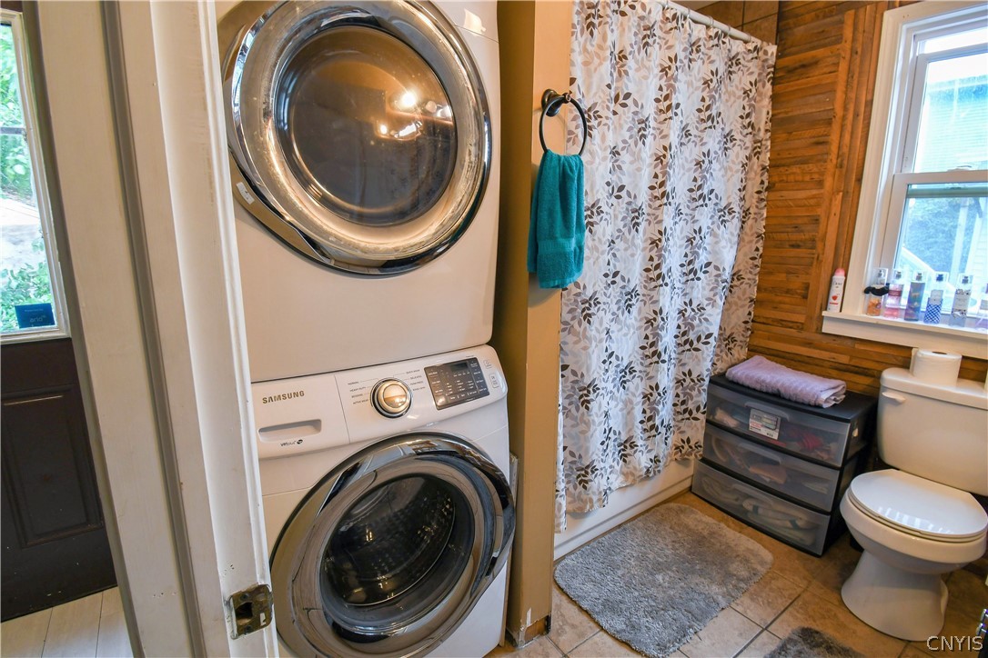 511 State Street Fulton, NY 13069 - Photo 22 of 35 Sacked washer and dryer on first level