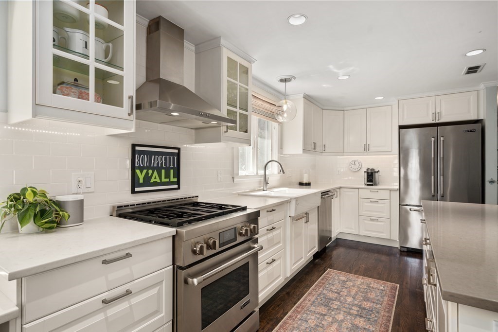 8 Sachem Road Winchester, MA 01890 - Photo 6 of 40 Gallery Image 6