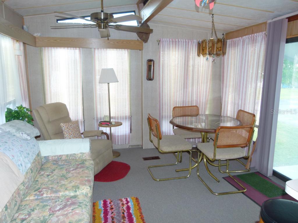 1213 Linda Road, Unit 48 Okeechobee, FL 34974 - Photo 12 of 24 Living Room